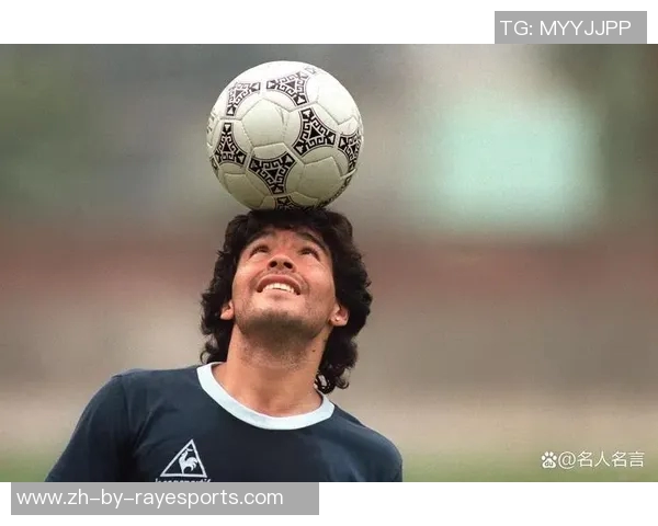 媒体评选足球历史十大传奇球星榜单盘点与回顾